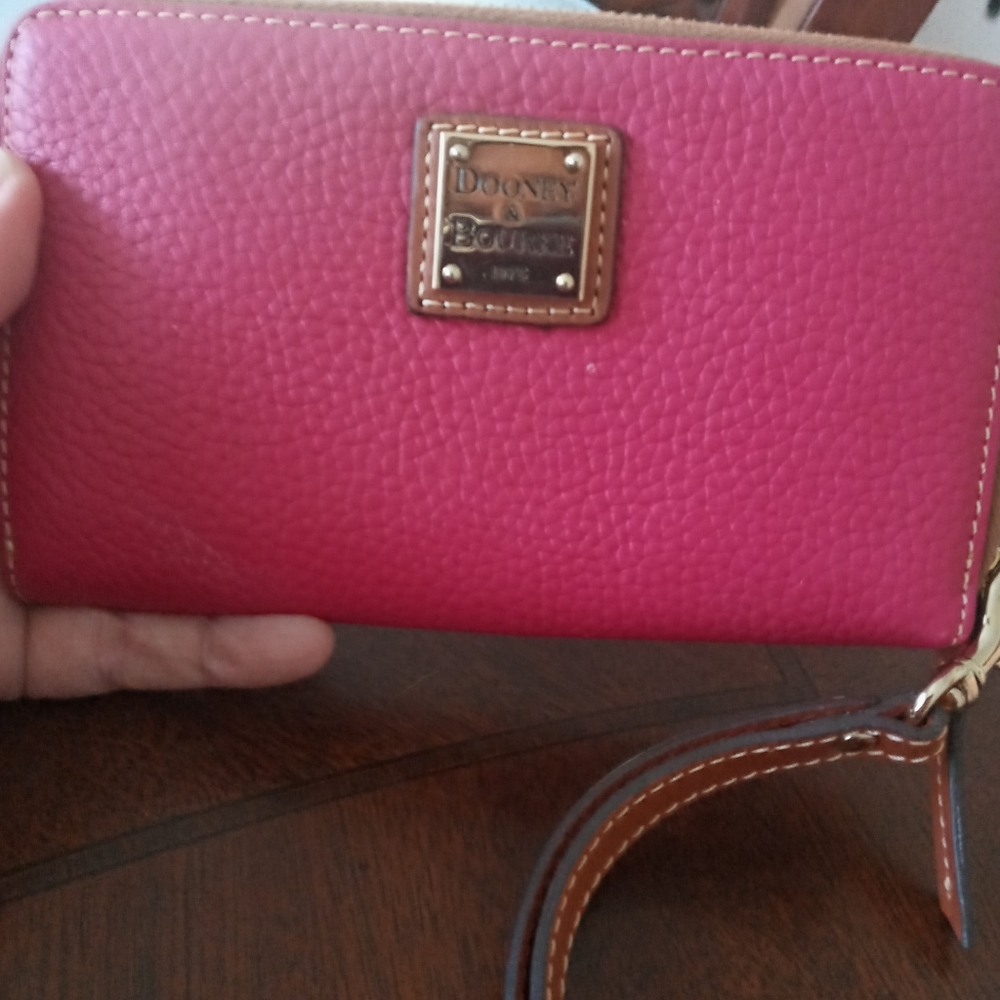 Dooney and Bourke wristlet